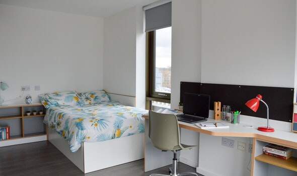 Benefits of living in London student halls,Budget student apartments London