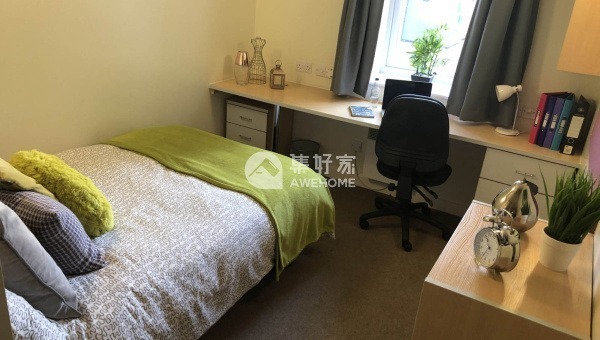 Benefits of living in a Melborune student community,How comfortable are the beds in Melborune student apartments?