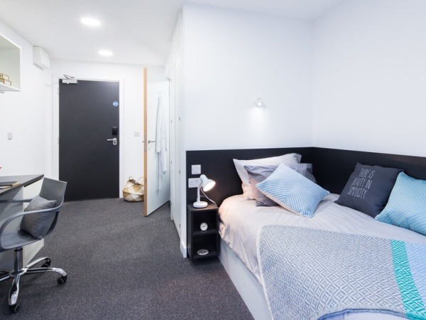 High Wycombe student accommodation near top universities,Budget-friendly student hostels in High Wycombe