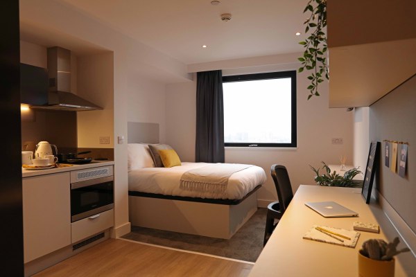 Advantages of en-suite rooms in Leeds student housing,Affordable student en-suite Leeds rentals