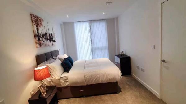 Finding roommates for London student flats,London student accommodation special offers