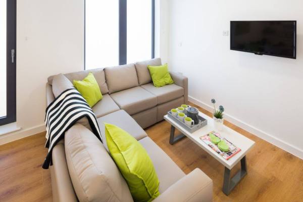 Advantages of en-suite rooms in Cheltenham student housing,Budget student apartments Cheltenham