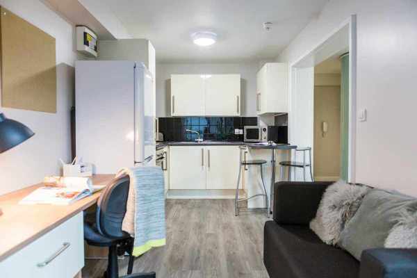 Short-term student rentals in Boston,Cost of student accommodation near Boston tube stations