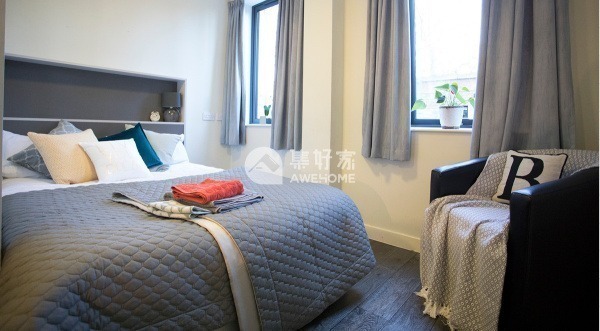 Pros and cons of Liverpool student residence halls,Budget student apartments Liverpool