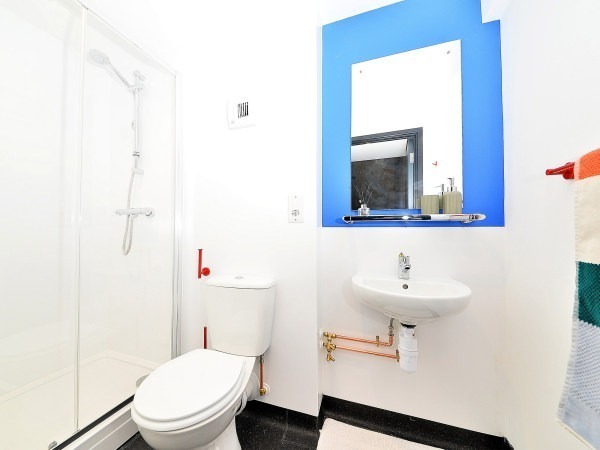 Advantages of en-suite rooms in Cambridge-uk student housing,Cheap student accommodation Cambridge-uk