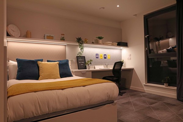 Safe areas in Luton for international students to live,Economical student apartments in Luton