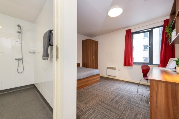 Sydney student accommodations with gyms or fitness centers,Sydney student housing early bird discounts