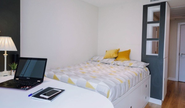 Checklist for moving into a London student apartment,Affordable student en-suite London rentals