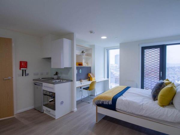 Cambridge-uk student accommodation near top universities,Semester-based student housing prices in Cambridge-uk