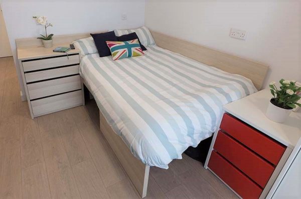 Advantages of en-suite rooms in Coventry student housing,Best deals for student accommodation in Coventry