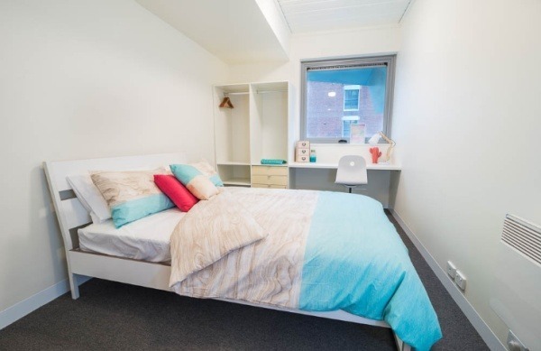 Finding roommates for NewYork student flats,Cheap student accommodation NewYork