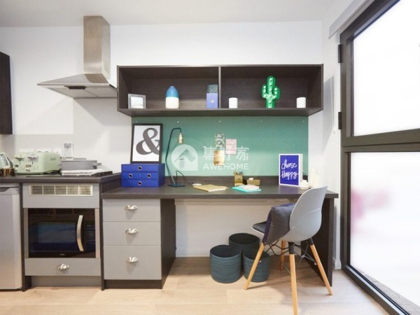 Best time of year to look for student housing in London,Affordable student studio flats London