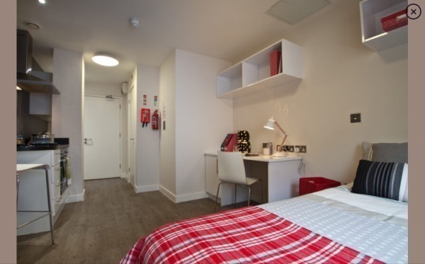 Maintenance requests for Bolton student flats,Price comparison for student flats in Bolton