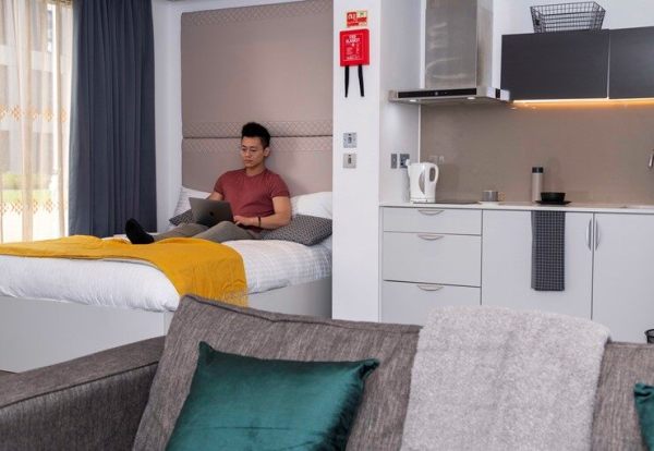 Nottingham student accommodations with gyms or fitness centers,Semester-based student housing prices in Nottingham