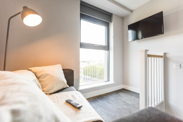 How to negotiate rent for student properties in Swansea,Student shared apartments Swansea pricing