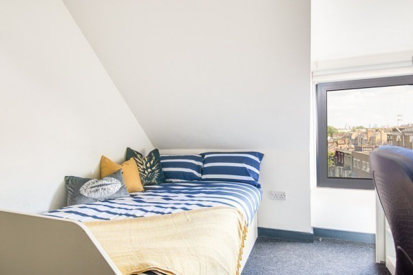 Essex student accommodation safety features,Essex student housing early bird discounts