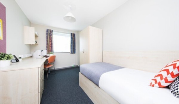 Checklist for moving into a Middlesbrough student apartment,Budget student apartments Middlesbrough