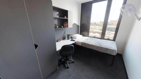 Reading student accommodation near top universities,Pricing for student flats in central Reading