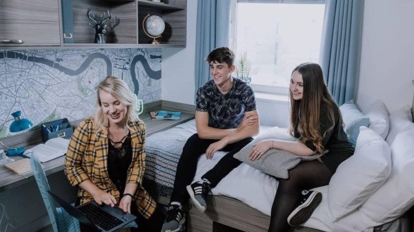 Townsville student accommodation contracts explained,How comfortable are the beds in Townsville student apartments?