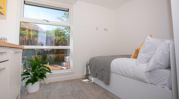 Advantages of en-suite rooms in Bath student housing,Bath student accommodation within budget