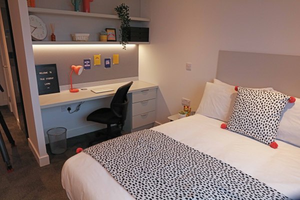 Glasgow student accommodation contracts explained,Is renting in Glasgow safe for students?