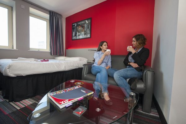 Cardiff student accommodation contracts explained,How comfortable are the beds in Cardiff student apartments?