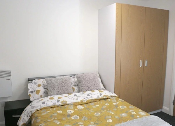 Benefits of living in a London student community,Student studio apartments in London prices