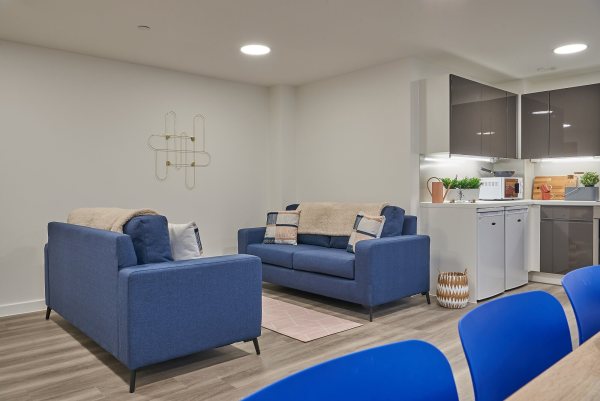 Shared student apartments in London pros and cons,Discounted student accommodation London