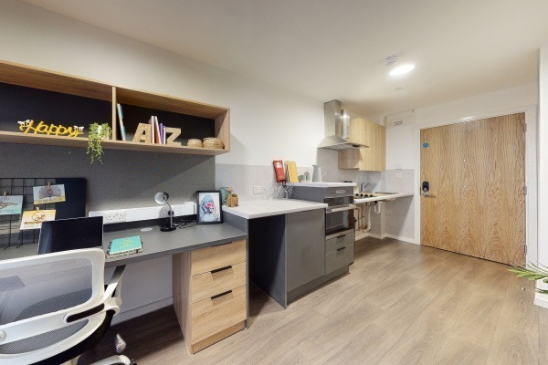 Furnished vs unfurnished student apartments in Coventry,Best areas for cheap student living in Coventry