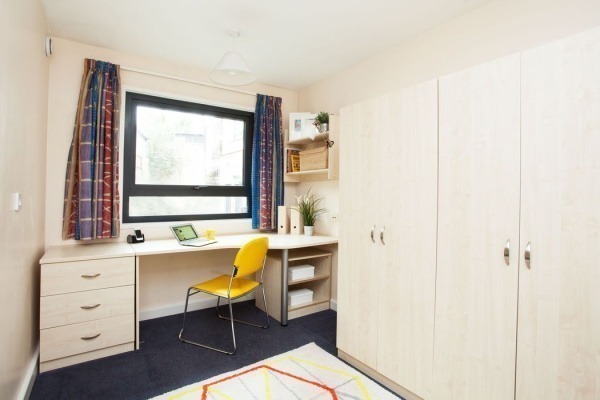 London student housing guide,London student housing early bird discounts