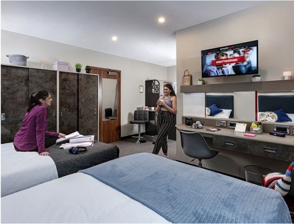 Advantages of en-suite rooms in Singapore student housing,Do Singapore student apartments have air conditioning?