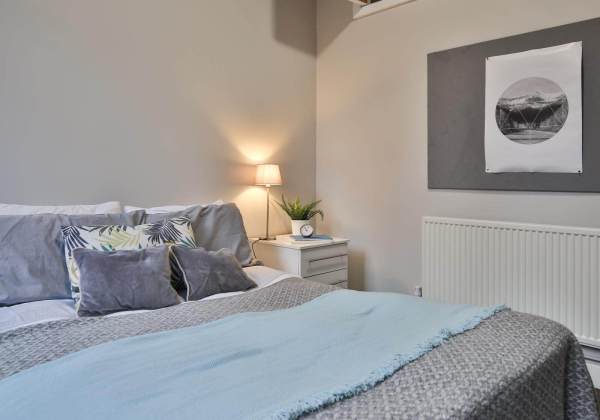 Pros and cons of Newport student residence halls,Discounted student accommodation Newport