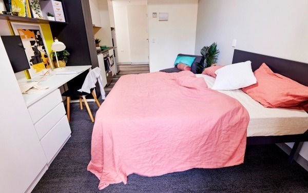 How to find reliable landlords in Brighton,How comfortable are the beds in Brighton student apartments?