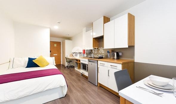 Finding roommates for London student flats,Do London student apartments have air conditioning?