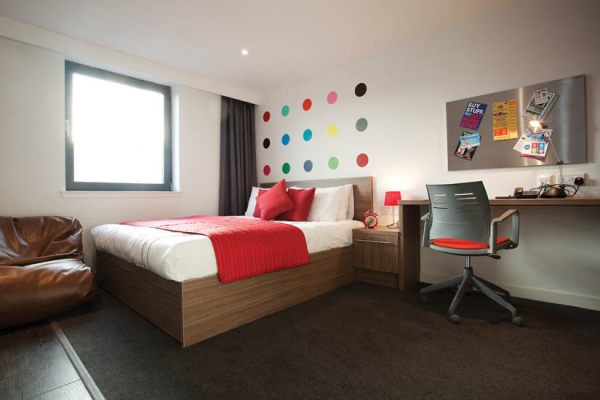 Best time of year to look for student housing in Leeds,Budget student apartments Leeds