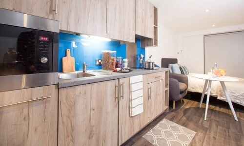 London student accommodation contracts explained,Cheap student en-suite rooms in London