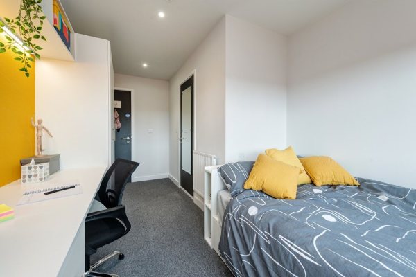 Renewing or ending a student housing lease in Bradford,Price comparison for student flats in Bradford