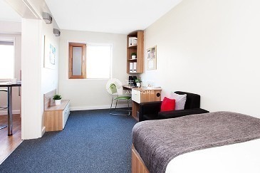 Checklist for moving into a Egham student apartment,Are there security guards in Egham student accommodations?