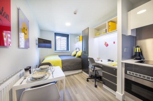 Southampton student accommodations with gyms or fitness centers,Low-cost student flats in Southampton