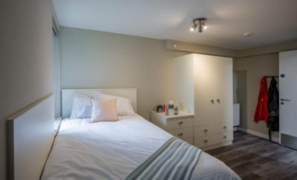 London student accommodation near top universities,Cheap student en-suite rooms in London