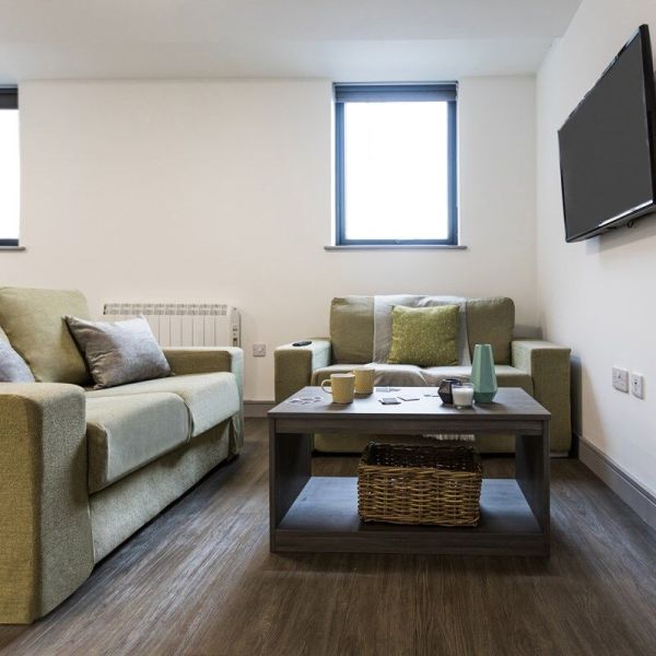 Pros and cons of Cardiff student residence halls,Student accommodations with bill-inclusive prices Cardiff