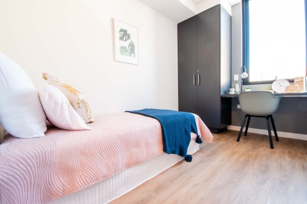 Benefits of living in Liverpool student halls,Student studio apartments in Liverpool prices