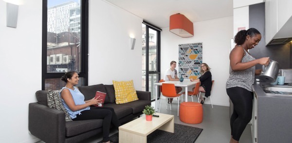 Short-term student rentals in London,Structural quality of London student residences.