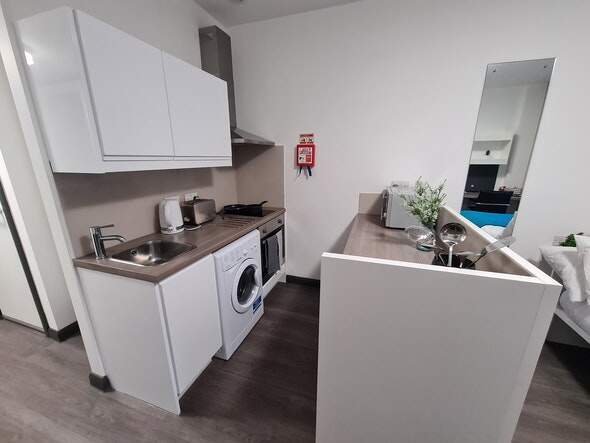 Advantages of en-suite rooms in London student housing,London city center student flat rents