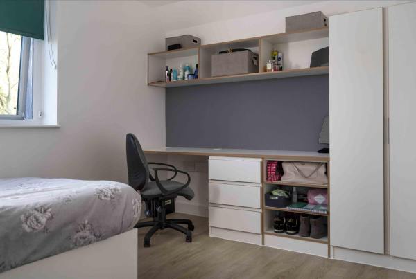 London student housing guide,How comfortable are the beds in London student apartments?