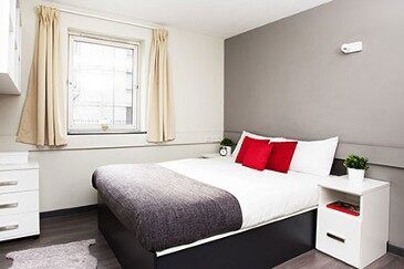 Shared student apartments in Edinburgh pros and cons,Edinburgh student rooms with all utilities included price