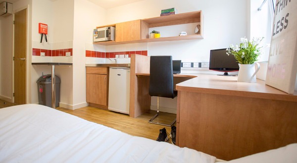 London student accommodation near top universities,Is renting in London safe for students?