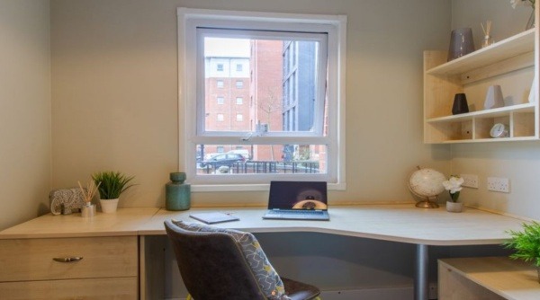 Benefits of living in London student halls,Economical student apartments in London