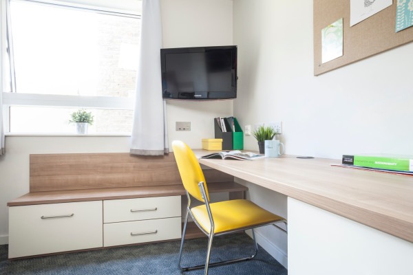 Short-term student rentals in Newcastle upon Tyne,Pricing for student flats in central Newcastle upon Tyne