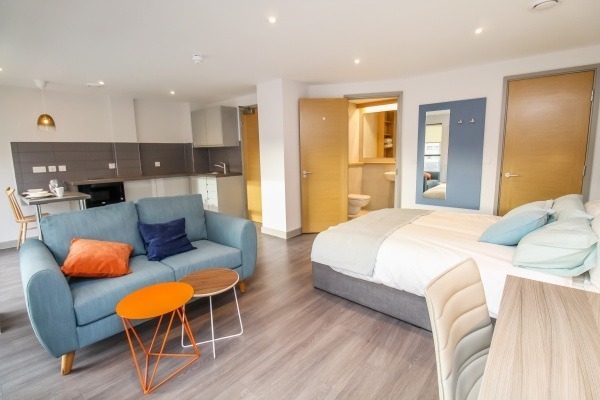 Things to check before signing a lease in Leeds,Budget student apartments Leeds